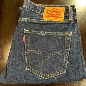 Men’s Levi’s 505 style size 33x32